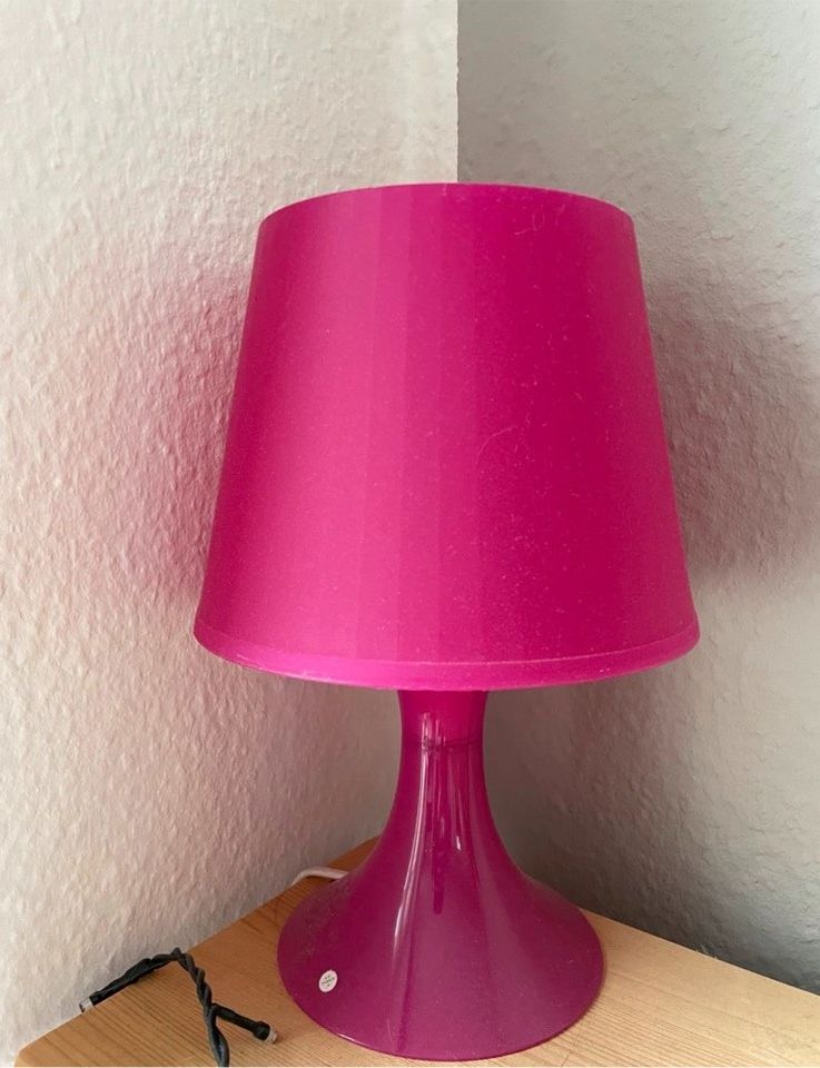 Stehlampe pink in Eisenhüttenstadt