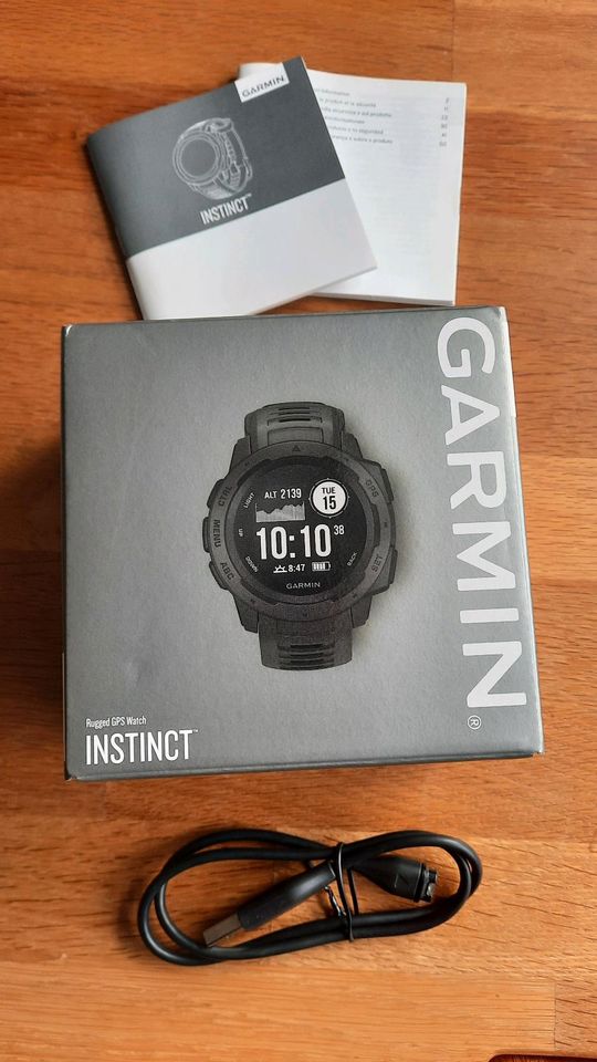 Garmin Instinct Outdoor-Smartwatch in Wanfried