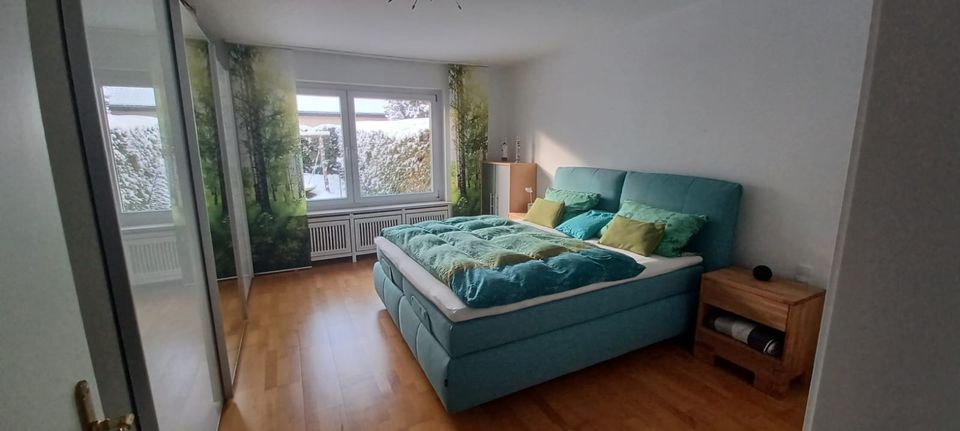 Traumhafte 3-Zimmer-Gartenwohnung mit Hobbyraum und Sauna in zentraler und ruhiger Lage Grünwalds in Grünwald