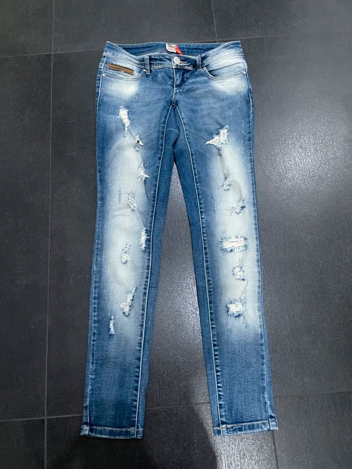 Only Jeans Jeanshose Größe XS 32 25 / 32 NEU in Bottrop