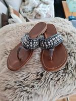sommerschuhe gr. 36, mit Perlen Niedersachsen - Vechta Vorschau