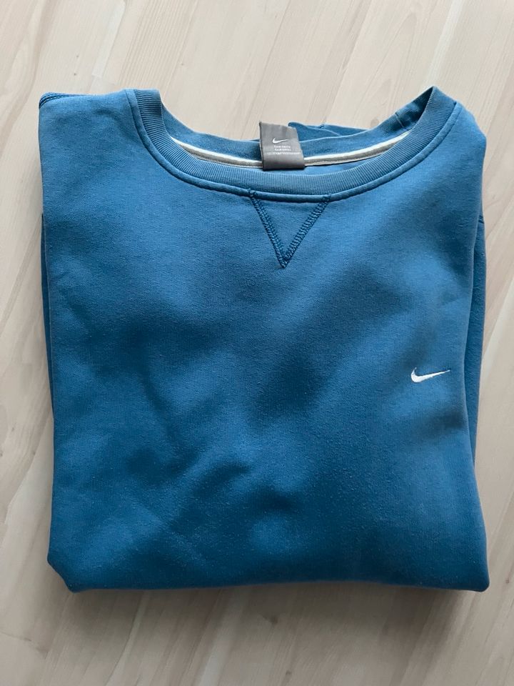 Nike Vintage Sweatshirt Hellblau (Größe XL) in Wiesbaden