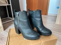 H&M Boots 38 Kunstleder-Stiefeletten Niedersachsen - Aerzen Vorschau