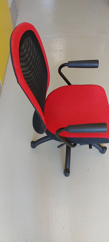 IKEA Bürostuhl, Drehstuhl; Rot, gebraucht in Chemnitz