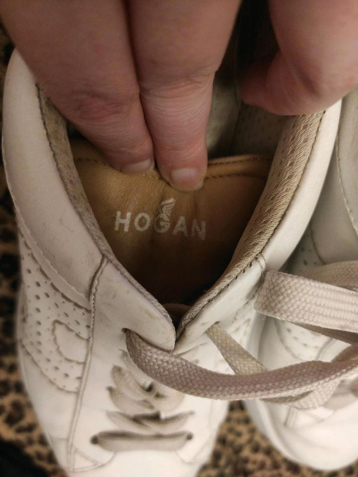 Hogan Sportschuhe Rose  und weiß 37 in Bremen