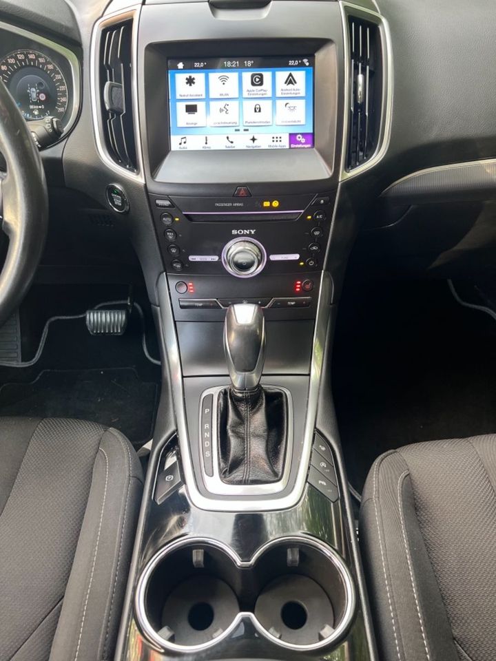 Ford S-Max 2,0 TDCi Titanium PowerShift/ Carplay in Bochum