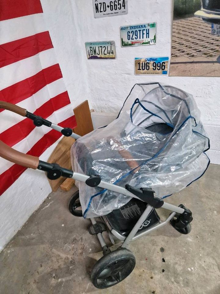 Kinderwagen von BO - Babyone mit Regenüberzug + Zubehör in Leipzig