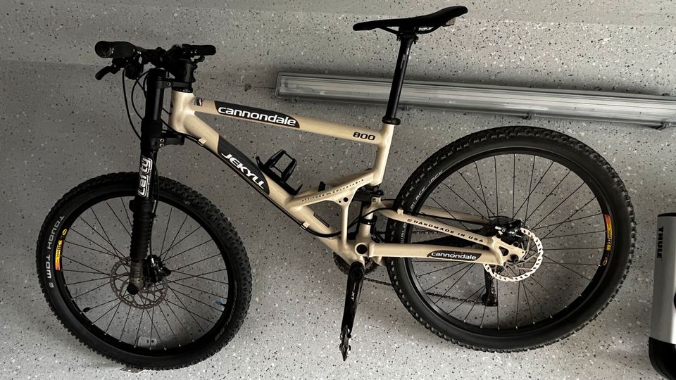 Cannondale Jekyll 800, Lefty+Fox FloatRC, kompl. Shimano XT, Gr.M in Gilching