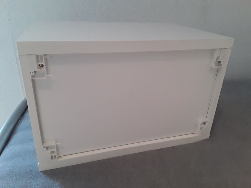 ☆☆IKEA BESTA Korpus Schrank weiss 60x40x38 inkl Vitrinentür☆☆ in Fulda