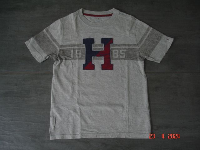 neuw. TOMMY HILFIGER T-Shirt T´Shirt Shirt Hemd Gr. 140 in Haltern am See