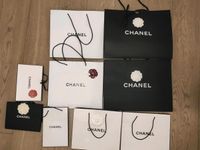 Set CHANEL TÜTEN Bags weiß schwarz Kamelie Dekoration Valentin Nordrhein-Westfalen - Kempen Vorschau