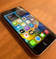 Top Zustand Apple iPhone SE 64 GB (2020) weiss Akku Batterie 88% Düsseldorf - Gerresheim Vorschau