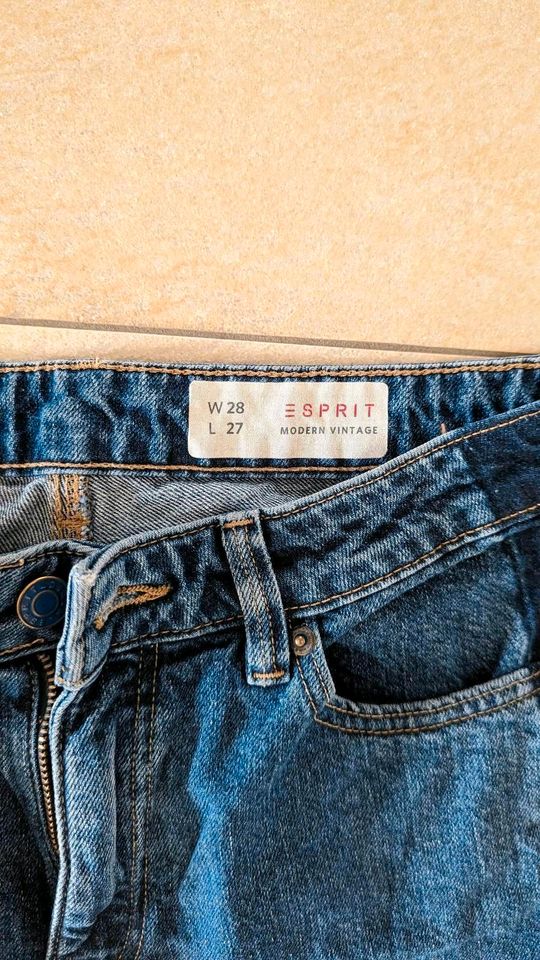 Neue Esprit Jeans Größe 28 Länge 27 in Essenbach