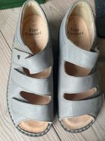 Finn Comfort Sandalen Gr.41 top Zustand Leder hellgrau Niedersachsen - Oldenburg Vorschau