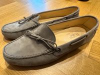 Tod‘s Mokassins 36.5 grau greige taupe Wildleder Frankfurt am Main - Nordend Vorschau