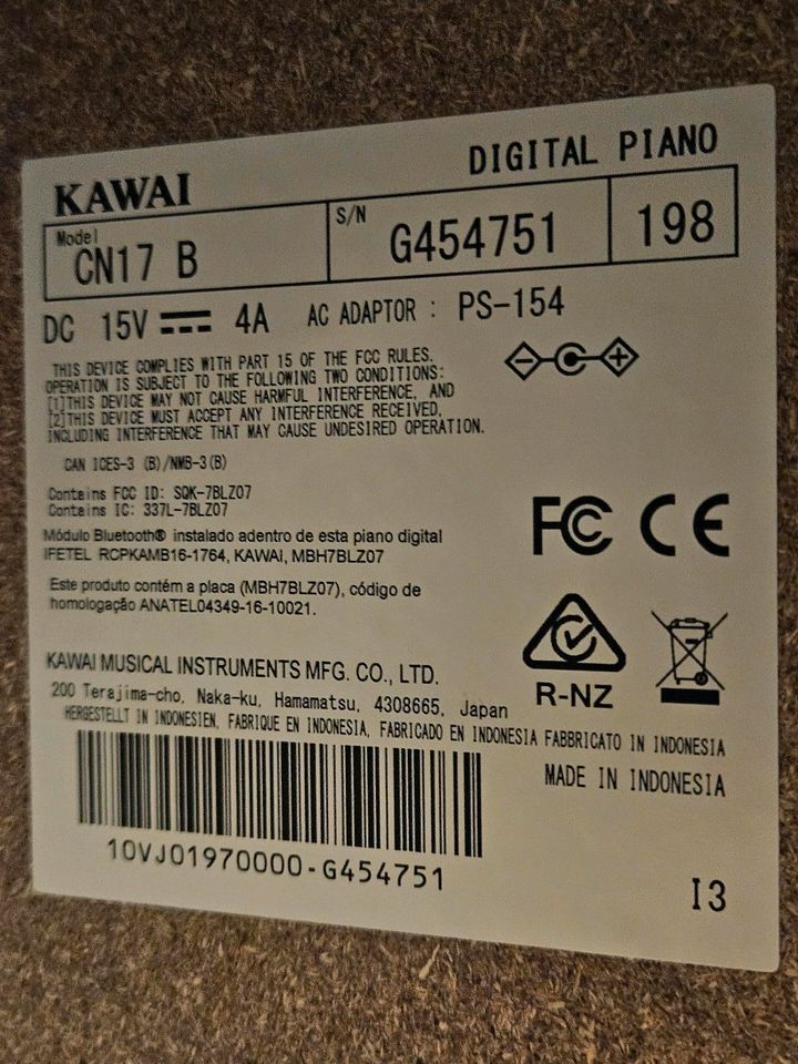 KAWAI CN17 B Digitalpiano -wie Neu- in Kreuzau