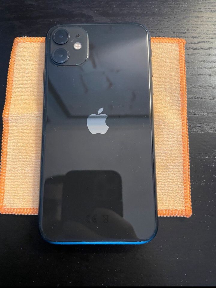 iPhone 11 Schwarz in Köln