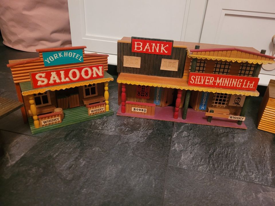 Westernstadt DDR Holzspielzeug # Saloon # Bank # Sheriffhaus in Falkensee