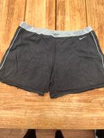 Nike kurze Hose Niedersachsen - Dedelstorf Vorschau