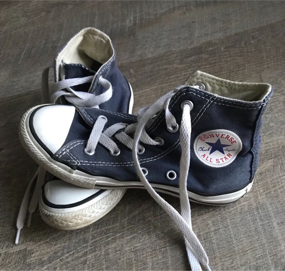 Converse All Stars Gr 31 dunkelblau in Linau