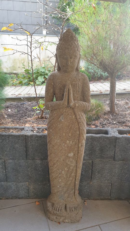 Buddha stehend Lavastein Basanit 155 cm Gartendeko Figur 138 kg in Hagen