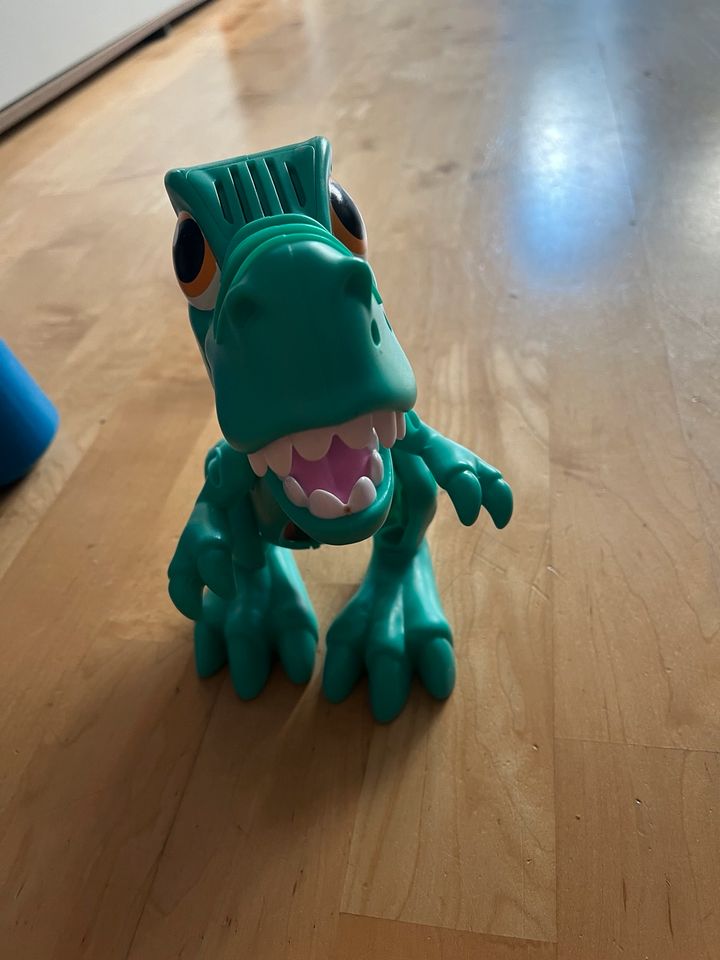 Gefräßige T-Rex von  Play-Doh in München