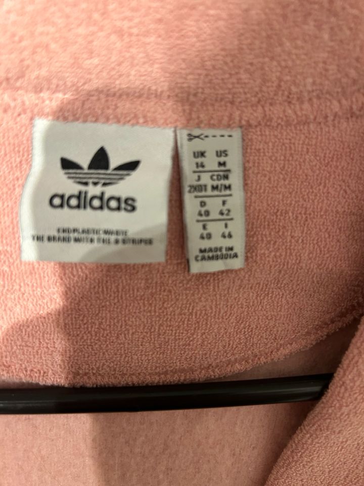 Jacke Adidas Größe 40 in Krefeld