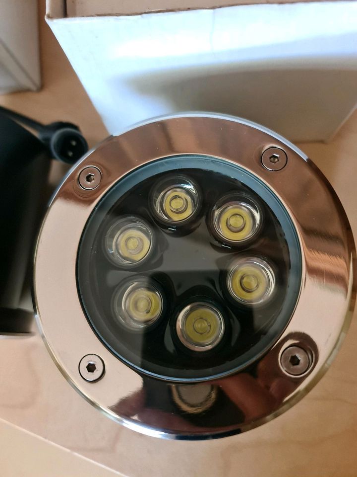 Unterwasser Leuchten LED je 6 x 5 Watt - 12 V -  2 Stück - NEU in Osnabrück