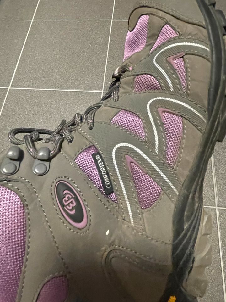 Vibram Wanderschuhe in Langen (Hessen)