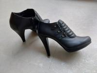 Damen Stiefeletten schwarz Gr. 39 Bremen - Vegesack Vorschau
