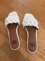 Bibi Lou Sandaletten Sandalen weiss Leder 39 Nordrhein-Westfalen - Krefeld Vorschau