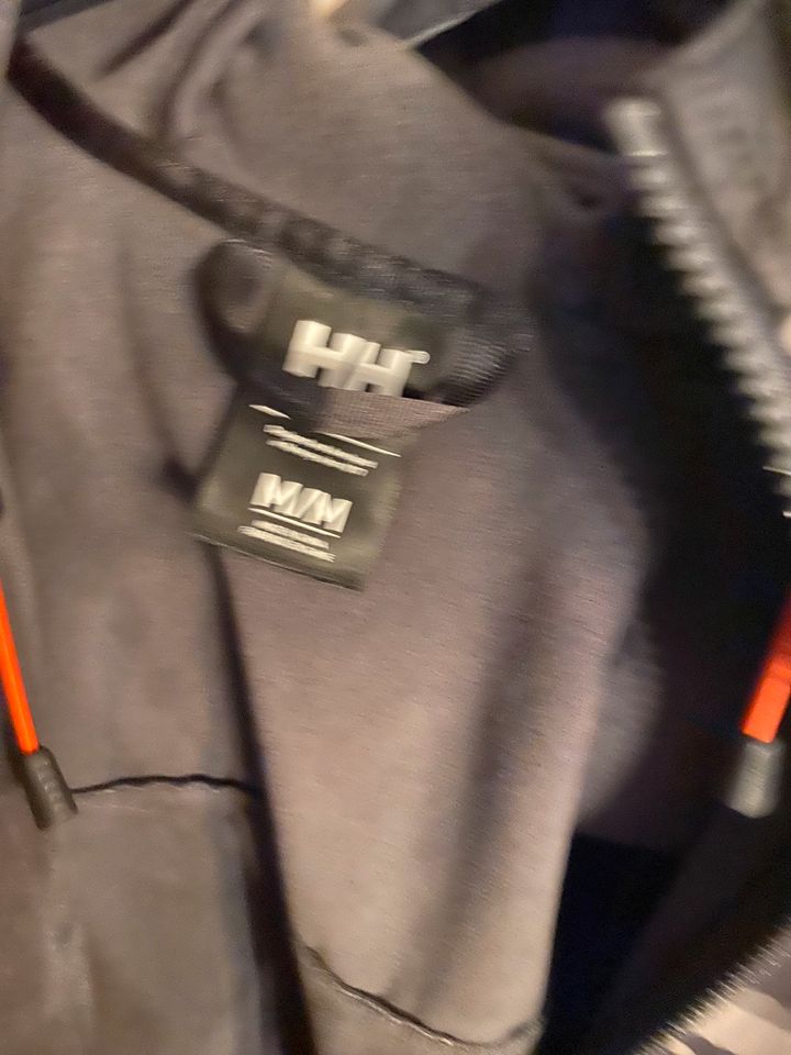 Herrenjacke Hellyhansen M neu in Hamburg