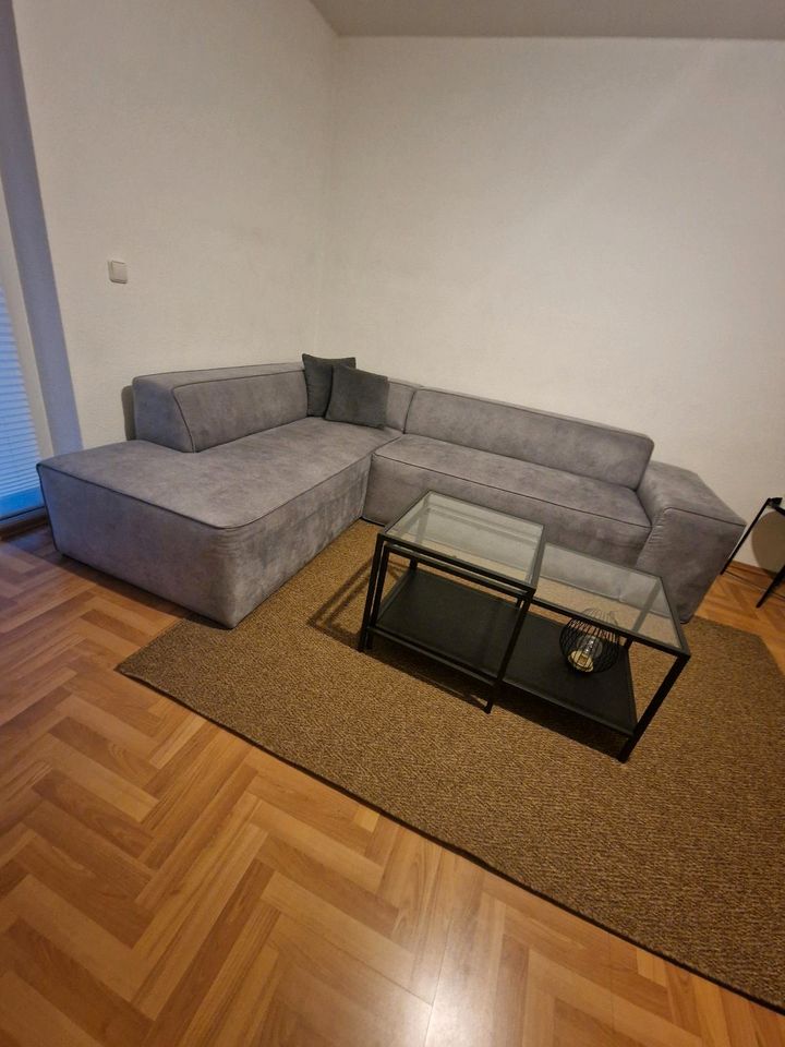 Couch / Ecksofa grau in Duisburg