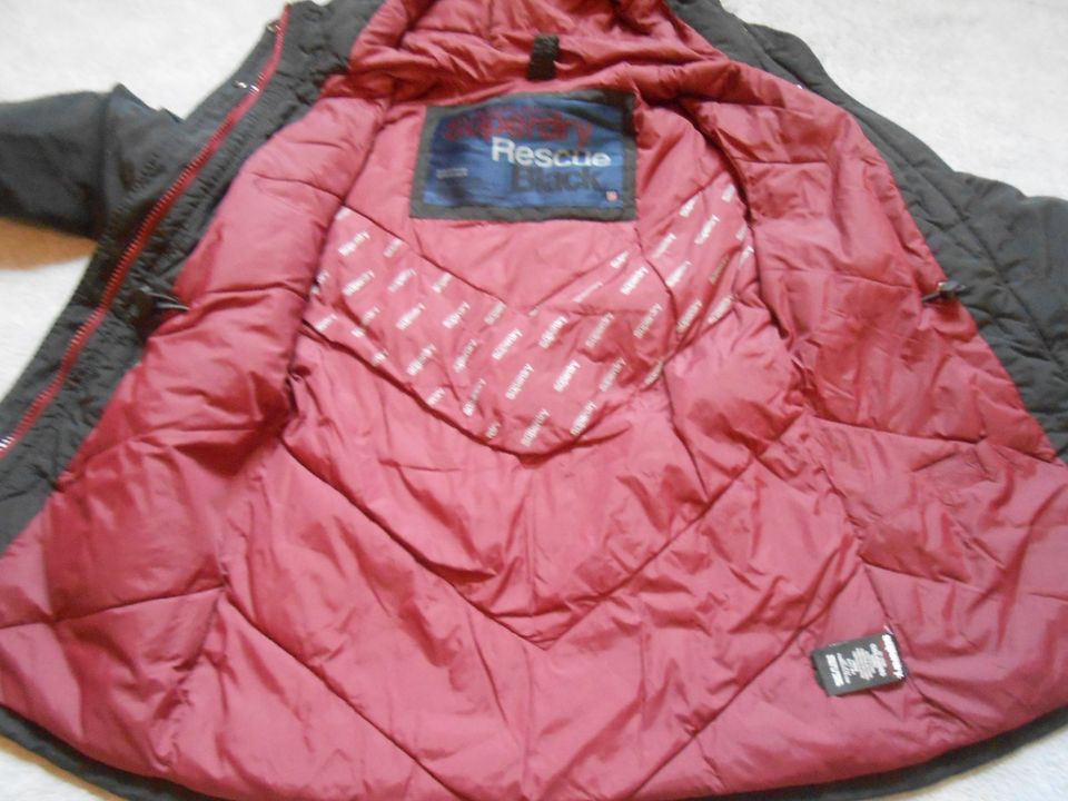 Parka Winterjacke Superdry Gr M schwarz super warm! in Brakel