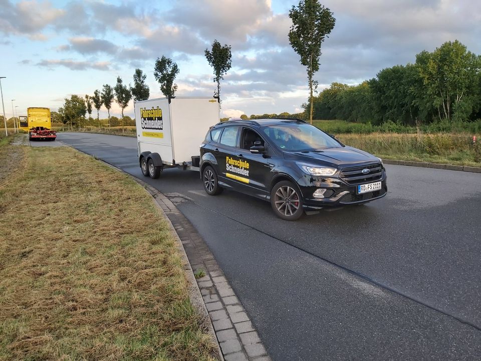 Führerschein Klasse BE Anhänger Fahrschule Todenbüttel in Todenbüttel