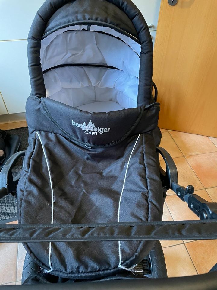 Kinderwagen Bergsteiger 3 in 1 Capri (gebraucht - super Zustand) in Varel