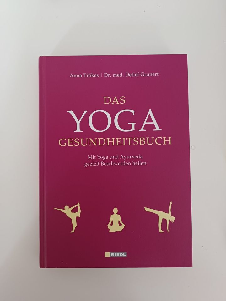 Das Yoga-Gesundheitsbuch: Mit Yoga und Ayurveda  A. Trökes in Kiel
