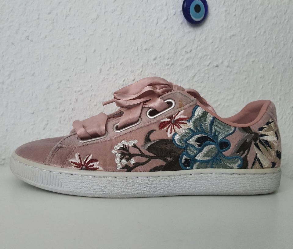 Puma Sneaker "Basket Heart Hyper EB Blumen Schuhe Rose Gr39 Neu in Bochum