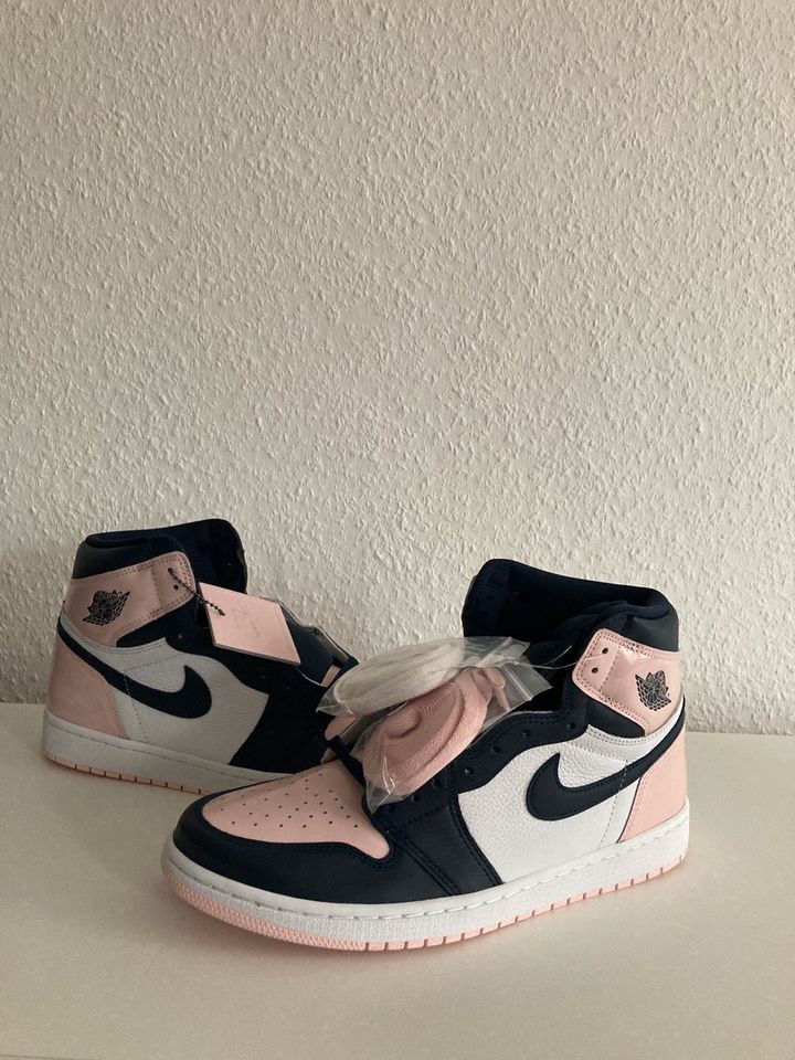 Nike Air Jordan 1 High OG Atmosphere(W) 44,5 in Kiel