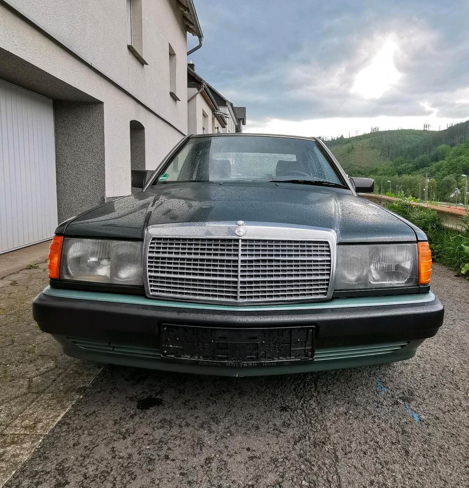 Mercedes Benz 190 E W201 2.0 Schalter in Finnentrop