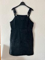 Schwarzes Jeanskleid Mini Latzkleid ASOS Design Größe 40 / L Nordrhein-Westfalen - Senden Vorschau