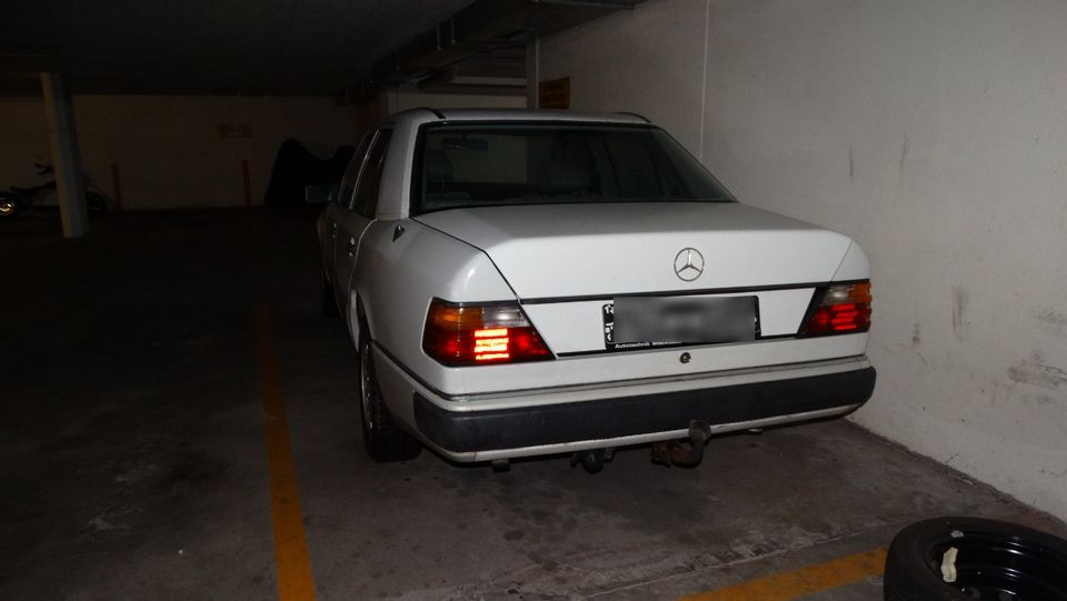 PKW Mercedes 230E W124 f.Bastler oder z.Schlachten in Mühlhausen-Ehingen