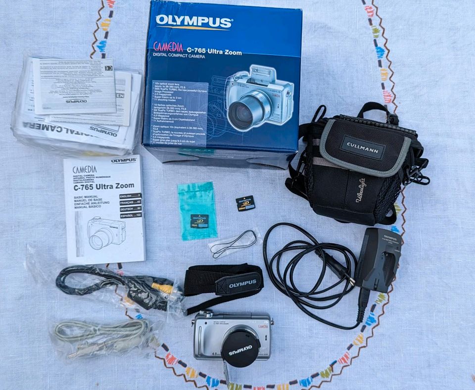 Olympus Digital Compact Camera Camedia C-765 Ultra Zoom inkl. Zub in Speyer