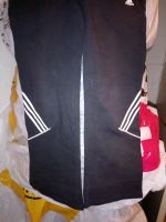 Gr.140 Adidas Hose mit Bund black Nordrhein-Westfalen - Mülheim (Ruhr) Vorschau