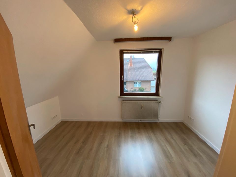 Renovierte 3 Zimmer Wohnung in ruhiger Lage und Nähe zur Autobahn in Barsinghausen