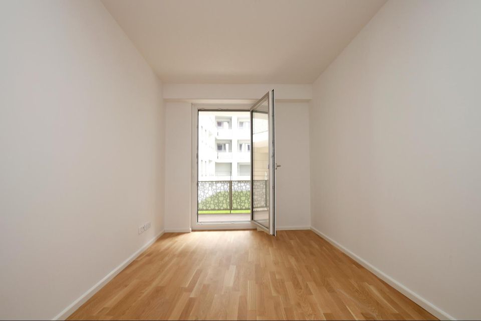 Moderne 3 Zimmer Wohnung * sep. Küche inkl. Einbauküche + Balkon + Gäste WC + Tiefgarage und mehr! in Dresden