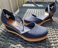 Tommy Hilfiger Schuhe 39 Niedersachsen - Delmenhorst Vorschau