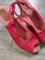 Neuwertige Tommy Hilfiger Sandalen mit Keilabsatz Bayern - Heilsbronn Vorschau