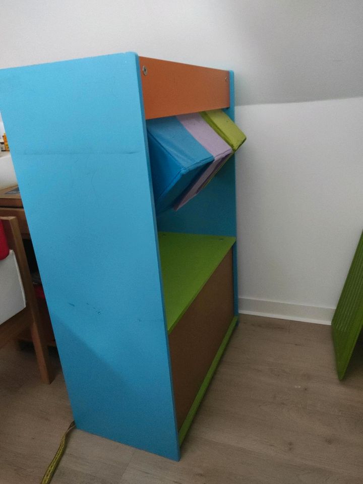 Garderobe Regal Kinderzimmer in Berlin