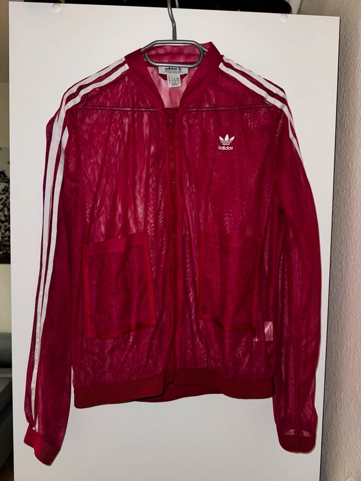 Adidas Trainingsjacke aus Tüll Mesh in Stuttgart